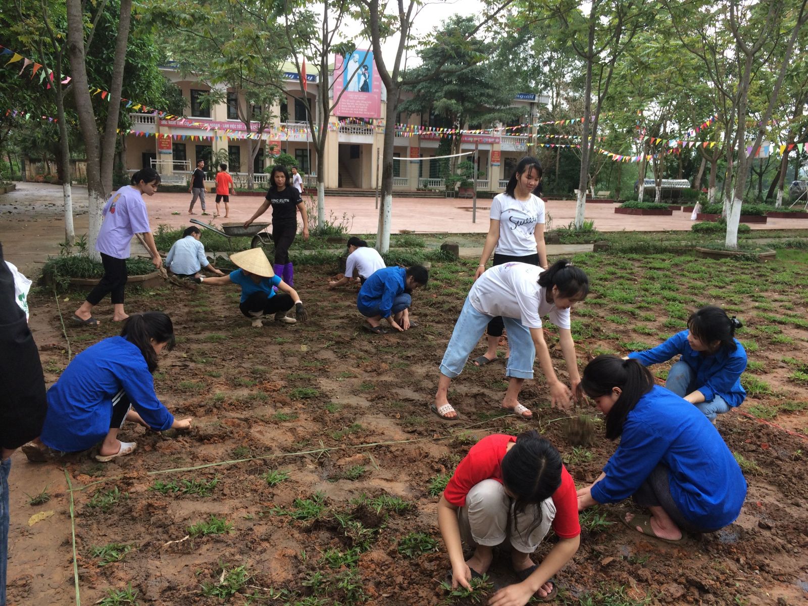 Kỷ niệm 89 năm ngày thành lập Đoàn THCS Hồ Chí Minh 26/03 Và 130 năm ngày sinh Chủ Tịch Hồ Chí Minh 19/05